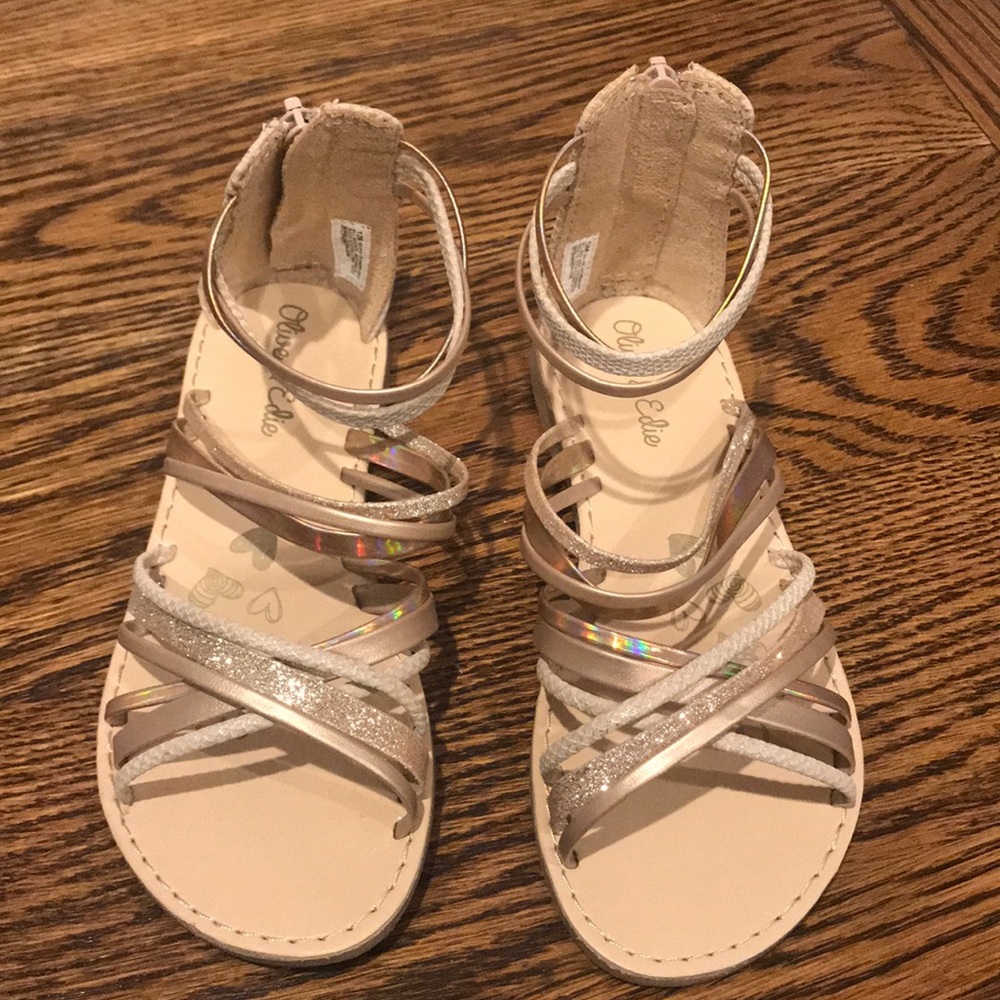 Olive & Edie gold sandal